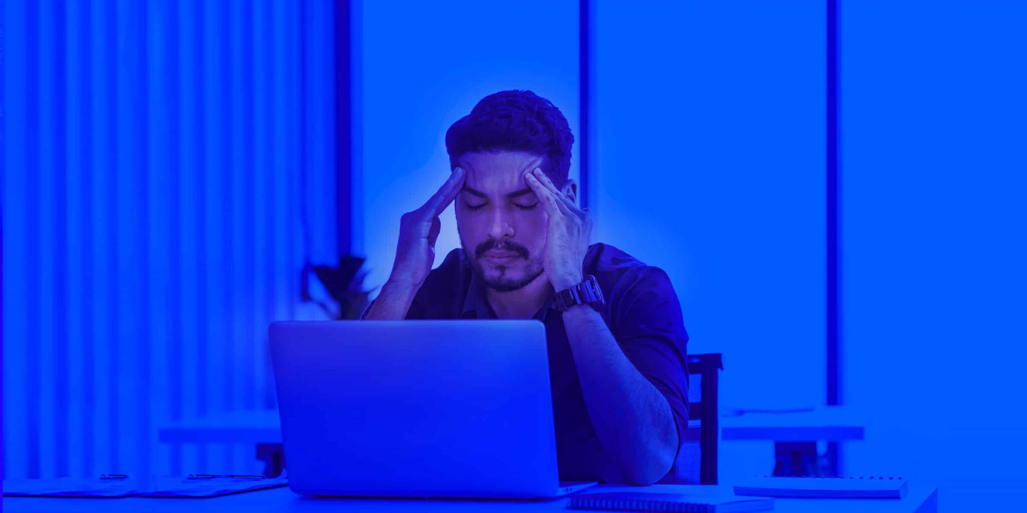 frustrated-and-dissapointed-professional-on-match-week